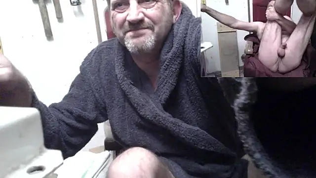 Snapshot of Vernalot_76 chatting on December 2024 10:23:01 PM Vernalot 76 online show from December 2024 10:23:01 PM