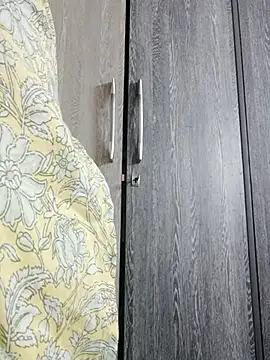 cutiecatty21 online show from October 2025 08:40:02 AM