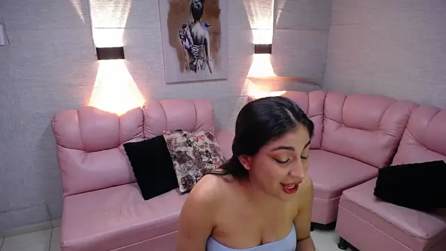 Alaya cute online show from November 2025 12:00:02 AM