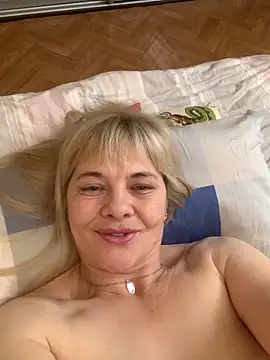 Lia Laguna77 online show from February 2025 08:33:02 PM