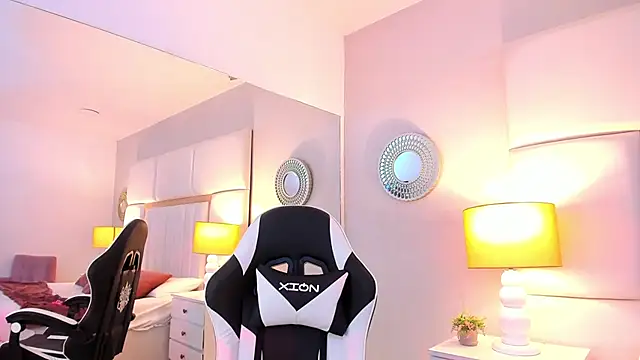 AmbarSantany online show from February 2025 11:58:01 PM