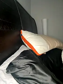 Snapshot of Kinkbitch25 chatting on December 2025 09:12:02 PM Kinkbitch25 online show from December 2025 09:12:02 PM