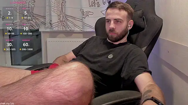 Snapshot of OtisRam chatting on November 2025 10:43:02 PM OtisRam online show from November 2025 10:43:02 PM