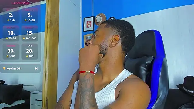 Drake Nassir4 online show from October 2025 09:18:02 AM