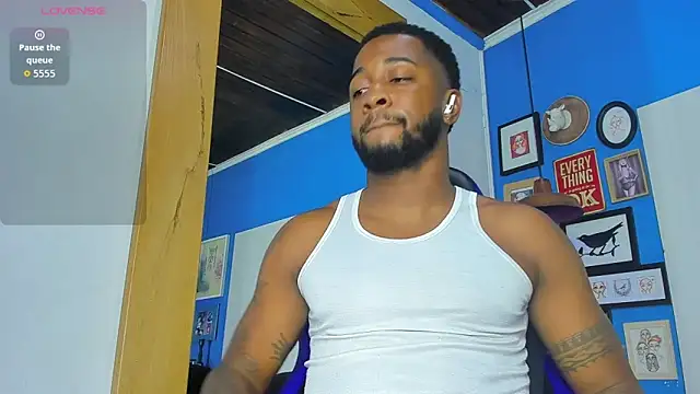 Drake Nassir4 online show from October 2025 08:55:02 PM