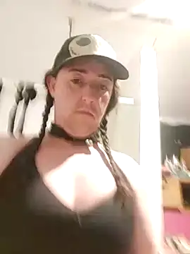 Snapshot of Boo-boo_kittyfux chatting on October 2025 04:42:01 PM Boo-boo kittyfux online show from October 2025 04:42:01 PM