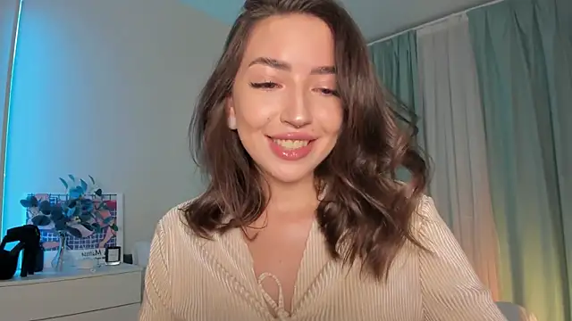 Oh My Dianee online show from October 2025 07:39:01 AM