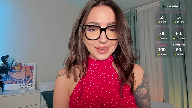 Oh My Dianee online show from October 2025 08:33:02 AM