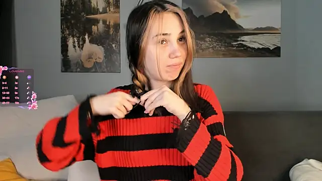 GillianDowdey online show from December 2024 01:58:01 AM