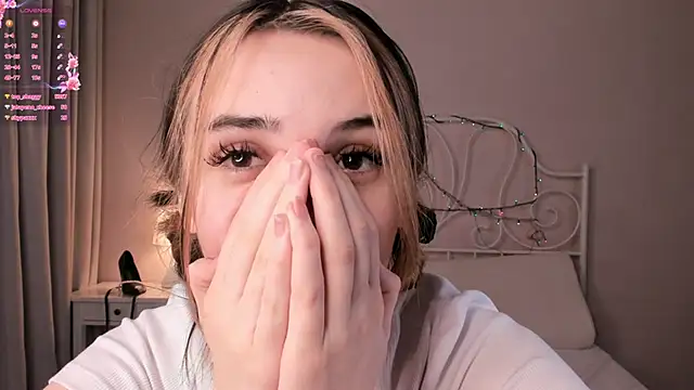 GillianDowdey online show from December 2024 07:33:02 AM