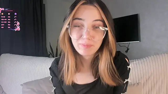 GillianDowdey online show from January 2025 01:32:01 AM