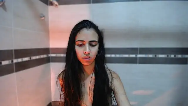 anna alvarez online show from October 2025 01:25:01 PM