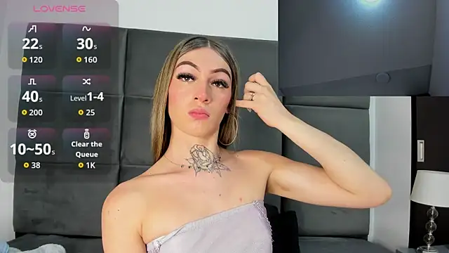 Lizz Luna online show from September 2025 02:16:01 PM