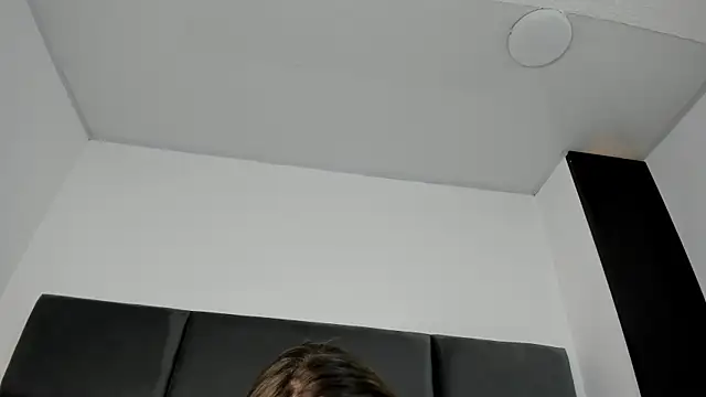 Lizz Luna online show from November 2025 07:13:02 PM