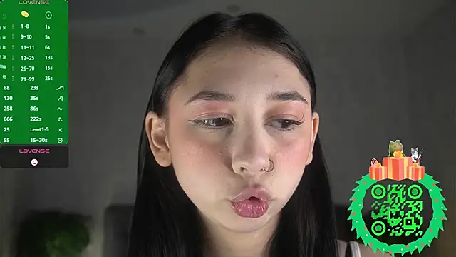 AislyEmbury online show from December 2025 05:13:01 AM