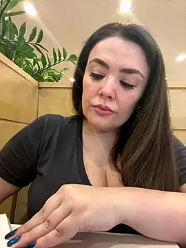 Sophie Eaton online show from October 2025 07:58:02 PM