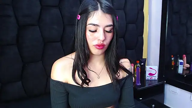 Mia Charlothe online show from February 2025 07:05:01 AM
