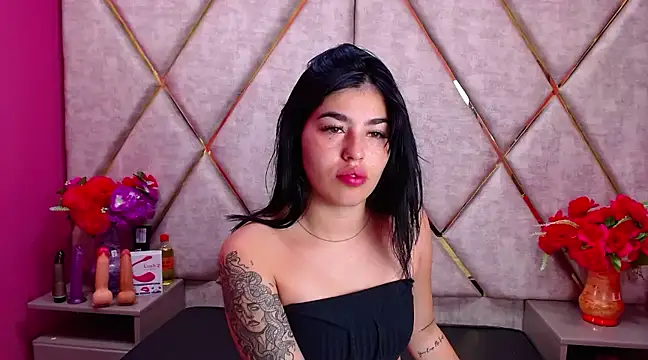 Mia Charlothe online show from February 2025 09:28:01 AM