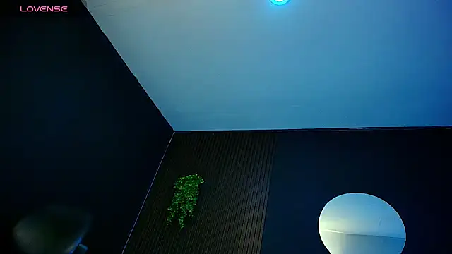 Aaron Jassell1 online show from October 2025 01:06:02 AM