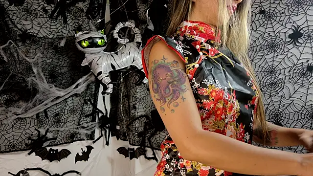 julietta   jackson online show from October 2025 04:52:01 PM