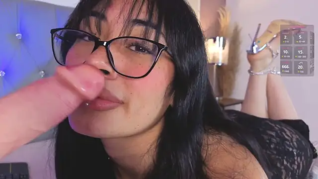 aprildreams19 online show from November 2025 01:02:02 PM