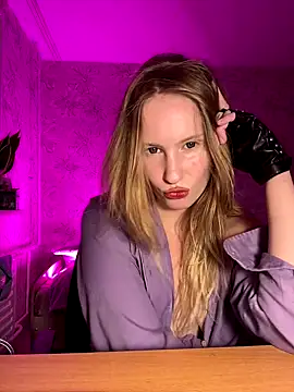 Snapshot of saint_cat25 chatting on November 2025 06:40:02 PM saint cat25 online show from November 2025 06:40:02 PM