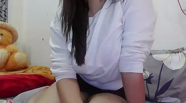 ANANYA-TIWARI online show from January 2025 04:00:01 AM