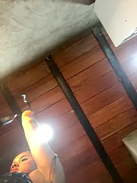 Snapshot of MollySanders___ chatting on October 2025 11:25:02 PM MollySanders online show from October 2025 11:25:02 PM