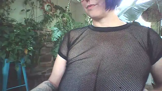 Snapshot of Big-Tits-McGee chatting on October 2025 02:40:02 PM Big-Tits-McGee online show from October 2025 02:40:02 PM