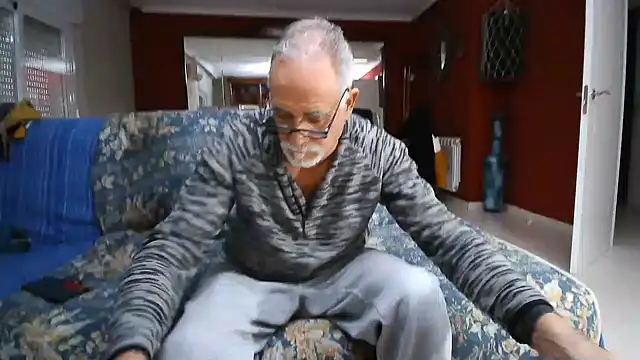 maduroguapo online show from January 2025 04:52:01 PM