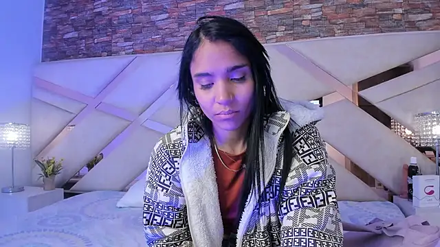 sophie pariss online show from October 2025 02:43:02 AM