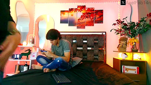 Alex and Fabian online show from December 2024 09:41:02 PM