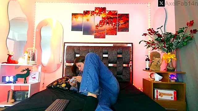 Alex and Fabian online show from December 2024 06:31:02 PM