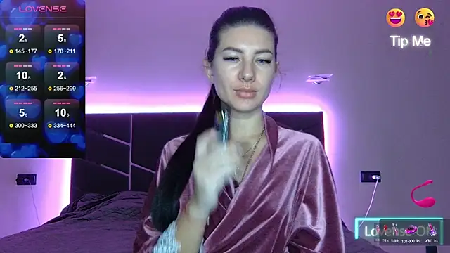 Snapshot of NessyStar chatting on December 2024 06:55:02 AM NessyStar online show from December 2024 06:55:02 AM