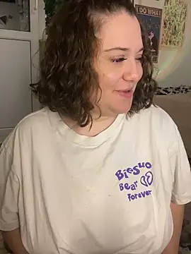 Snapshot of DaisyBooom chatting on December 2024 06:59:01 PM DaisyBooom online show from December 2024 06:59:01 PM