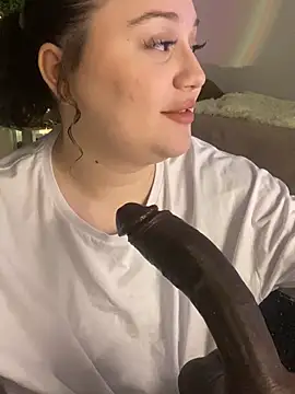 Snapshot of DaisyBooom chatting on December 2024 07:01:01 PM DaisyBooom online show from December 2024 07:01:01 PM