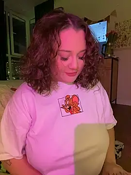 Snapshot of DaisyBooom chatting on March 2025 07:05:01 PM DaisyBooom online show from March 2025 07:05:01 PM