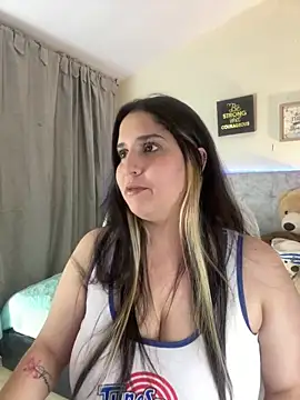 valentina jonnes1 online show from December 2024 06:14:01 AM