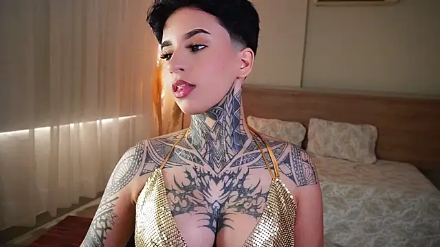 Snapshot of AliceShazaham_ chatting on October 2025 03:46:02 PM AliceShazaham online show from October 2025 03:46:02 PM