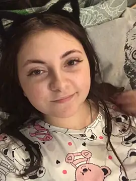 Snapshot of fairy365 chatting on January 2025 09:05:01 AM fairy365 online show from January 2025 09:05:01 AM