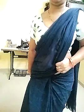 PayalSharmahot143 online show from September 2025 04:45:02 PM