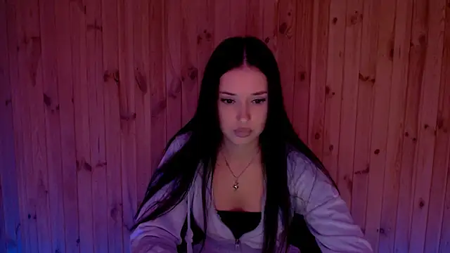 Snapshot of AlisaLink chatting on October 2025 04:17:01 PM AlisaLink online show from October 2025 04:17:01 PM