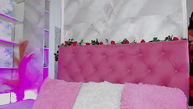 AnnaQueen  online show from October 2025 04:08:01 PM