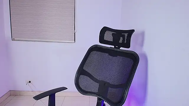 Justyn Ross online show from October 2025 05:47:02 AM