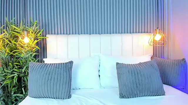 LinaGlam online show from October 2025 10:32:02 PM