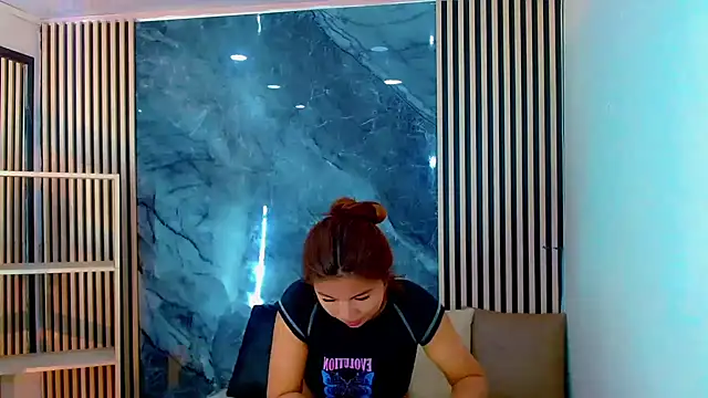 Snapshot of Isalombardi chatting on October 2025 03:26:02 AM Isalombardi online show from October 2025 03:26:02 AM