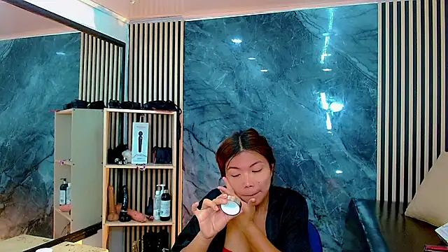 Snapshot of Isalombardi chatting on October 2025 03:18:02 AM Isalombardi online show from October 2025 03:18:02 AM