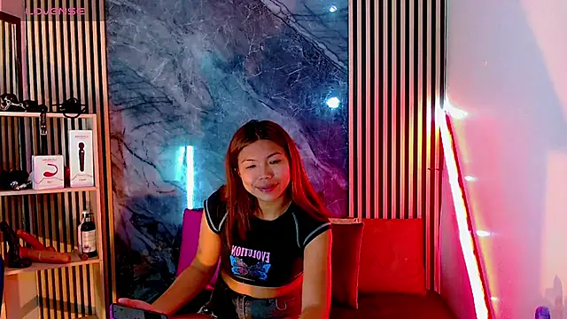 Snapshot of Isalombardi chatting on November 2025 02:44:01 AM Isalombardi online show from November 2025 02:44:01 AM