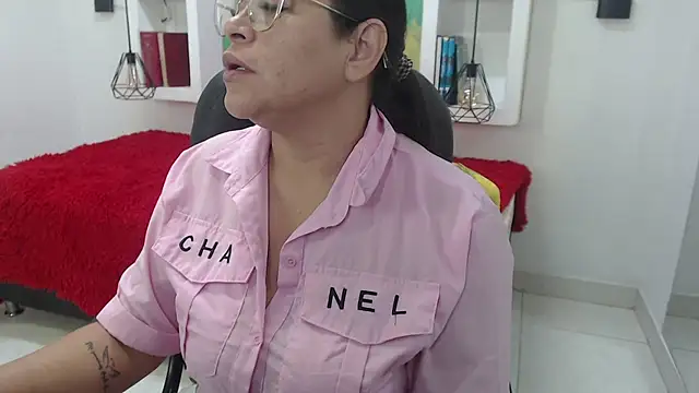 sexy lady 0 online show from September 2025 11:37:02 AM