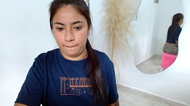 Mary Pompis online show from January 2025 05:16:01 PM